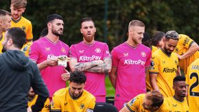 Gallery | Behind the scenes of Wolves' 2023/24 squad photo | Men's ...