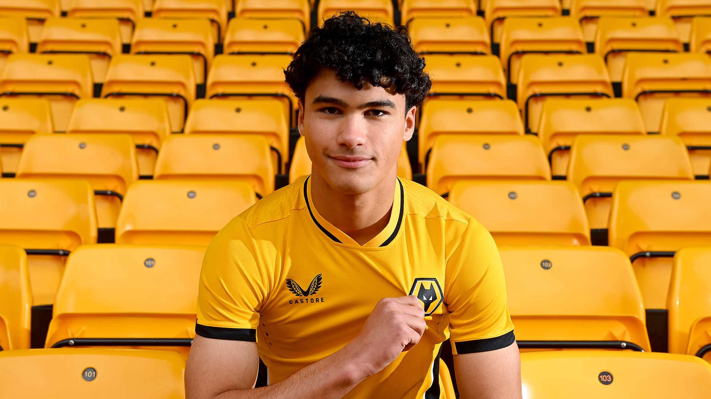 Fraser signs first professional contract | Academy | News | Wolverhampton Wanderers FC